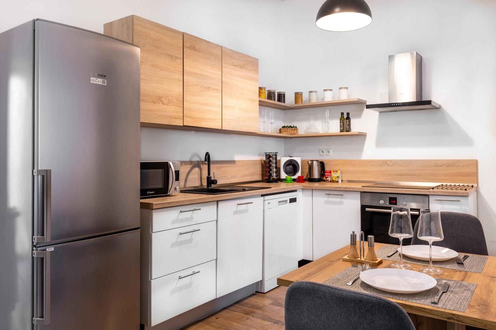 Skackava - Beautiful New Apartment In Direct Centrum, 24H Self Check-In بانْشكا بيشتريتْسا المظهر الخارجي الصورة